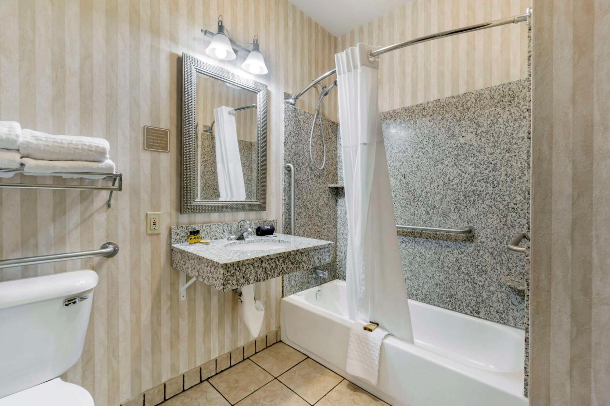 Western Hotel 3*